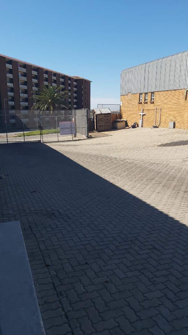 To Let Commercial Property for Rent in Sidwell Eastern Cape